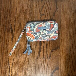 Vera Bradley Nomadic Floral All in One Crossbody Wristlet.